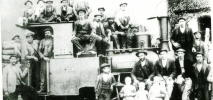 Grupo de trabajadores en la locomotora "Matilde", 1900